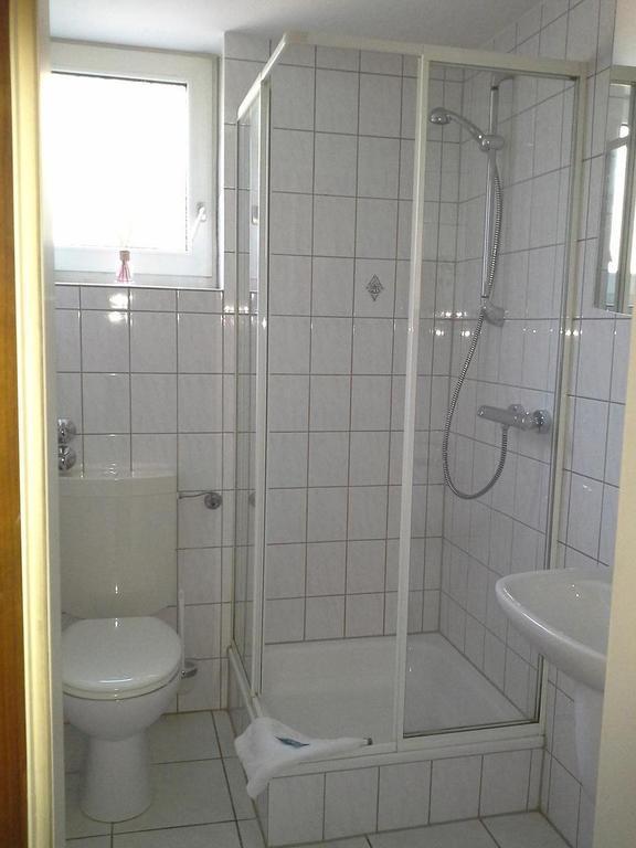 Hotel Haus Mariandl Düsseldorf Pokój zdjęcie