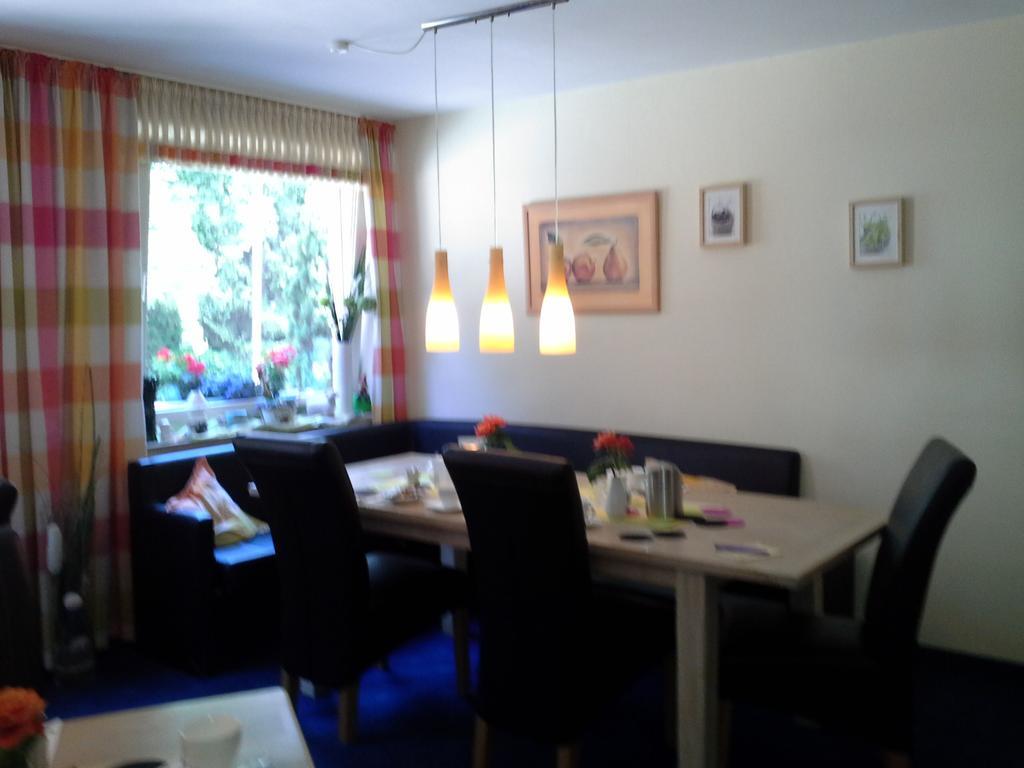 Hotel Haus Mariandl Düsseldorf Zewnętrze zdjęcie